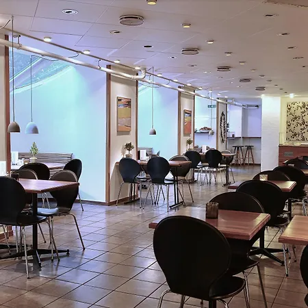 Savoy Hotel 3*
