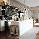 萨沃亚酒店 酒店 3*